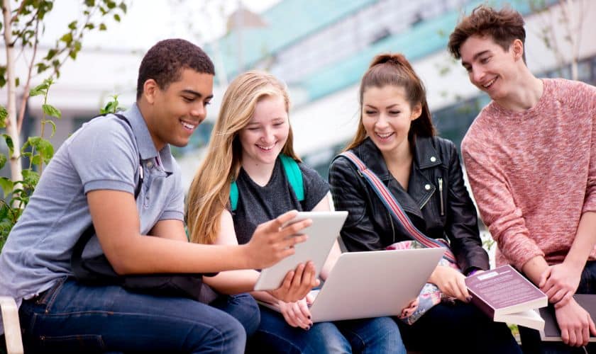 Dental Care and Tips for College Students